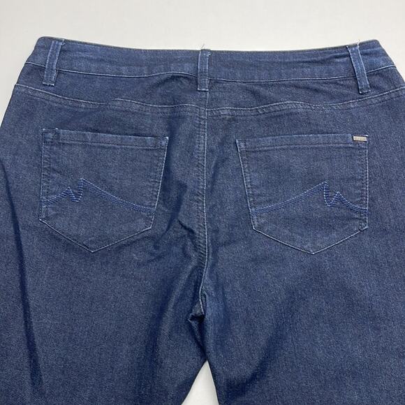 MAX JEANS Women’s 8 Crop Length Blue Jeans - Picture 2 of 4